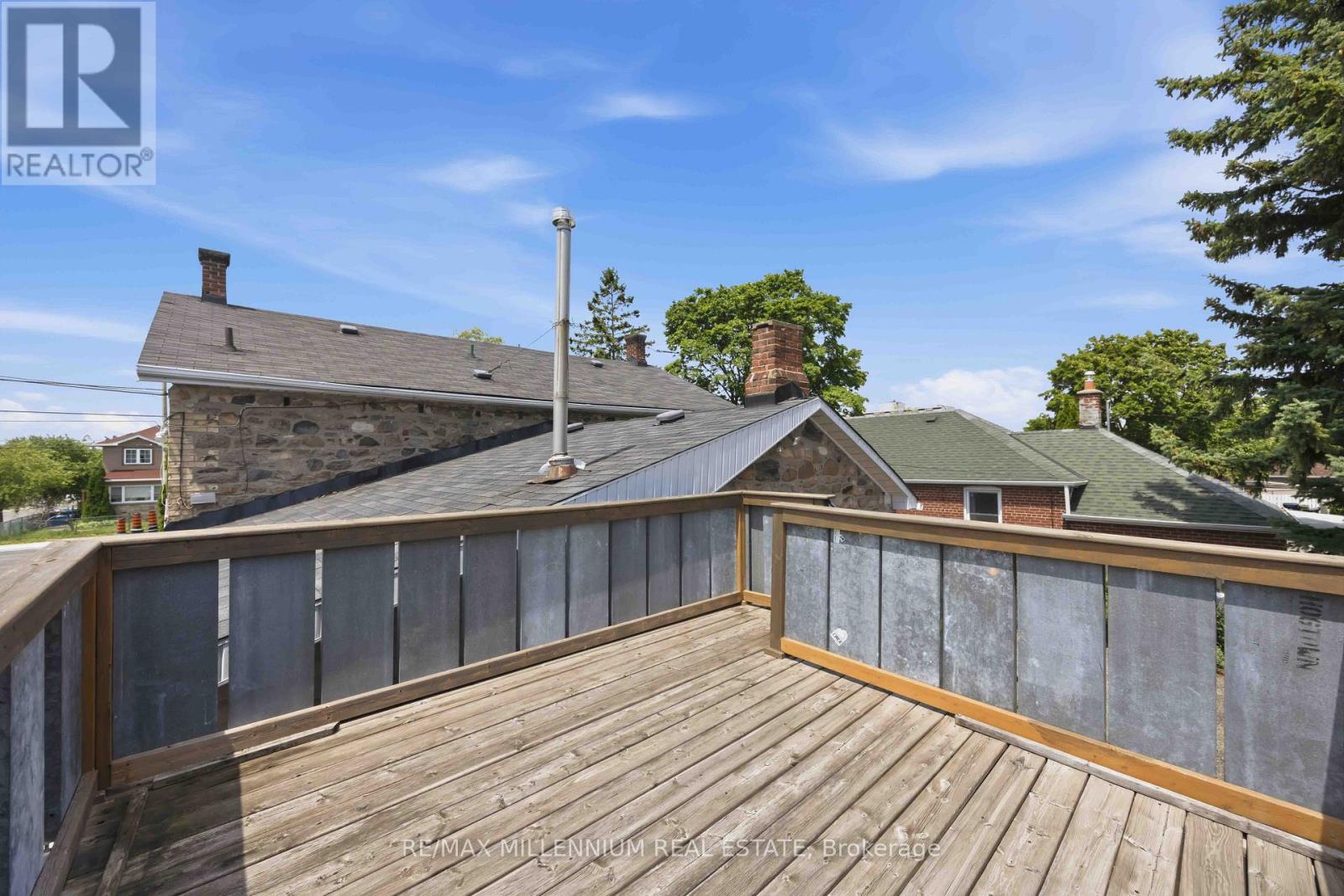 1355 Victoria Park Avenue, Toronto, Ontario M4B 2L5 - Photo 19 - E13586120