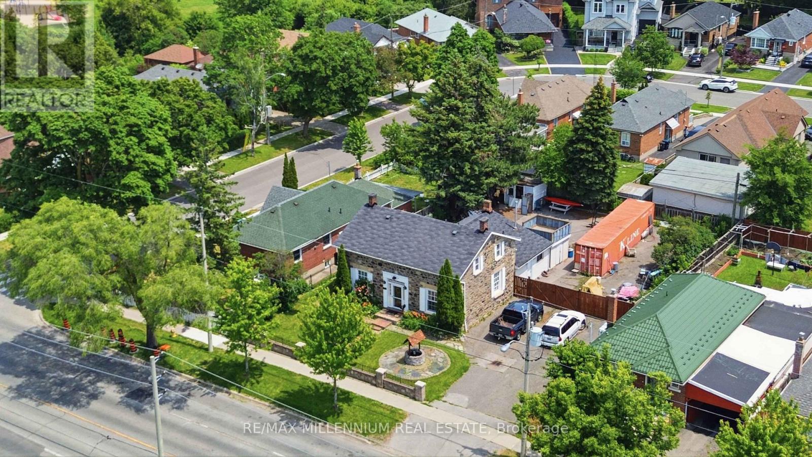 1355 Victoria Park Avenue, Toronto, Ontario M4B 2L5 - Photo 30 - E13586120