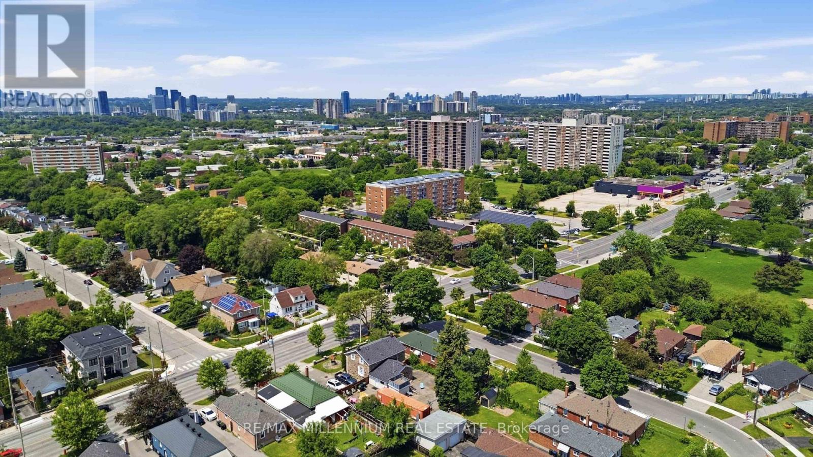 1355 Victoria Park Avenue, Toronto, Ontario M4B 2L5 - Photo 31 - E13586120