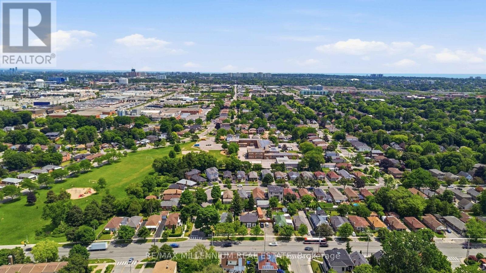 1355 Victoria Park Avenue, Toronto, Ontario M4B 2L5 - Photo 37 - E13586120