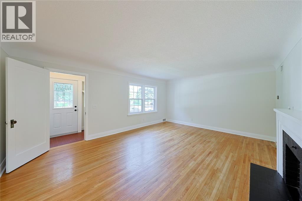 338 Cotterbury Street, Sarnia, Ontario  N7T 6M6 - Photo 9 - 26017467