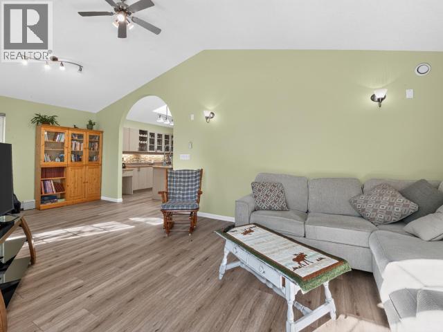 82 Ponderosa Drive, Whitehorse, Yukon Y1A 5G9 - Photo 23 - 17538