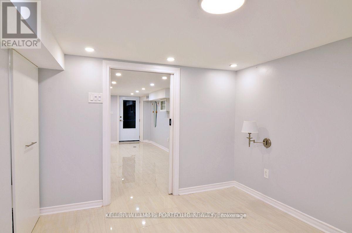 Lower - 431 Kingston Road, Toronto, Ontario  M4L 1V2 - Photo 15 - E13586252