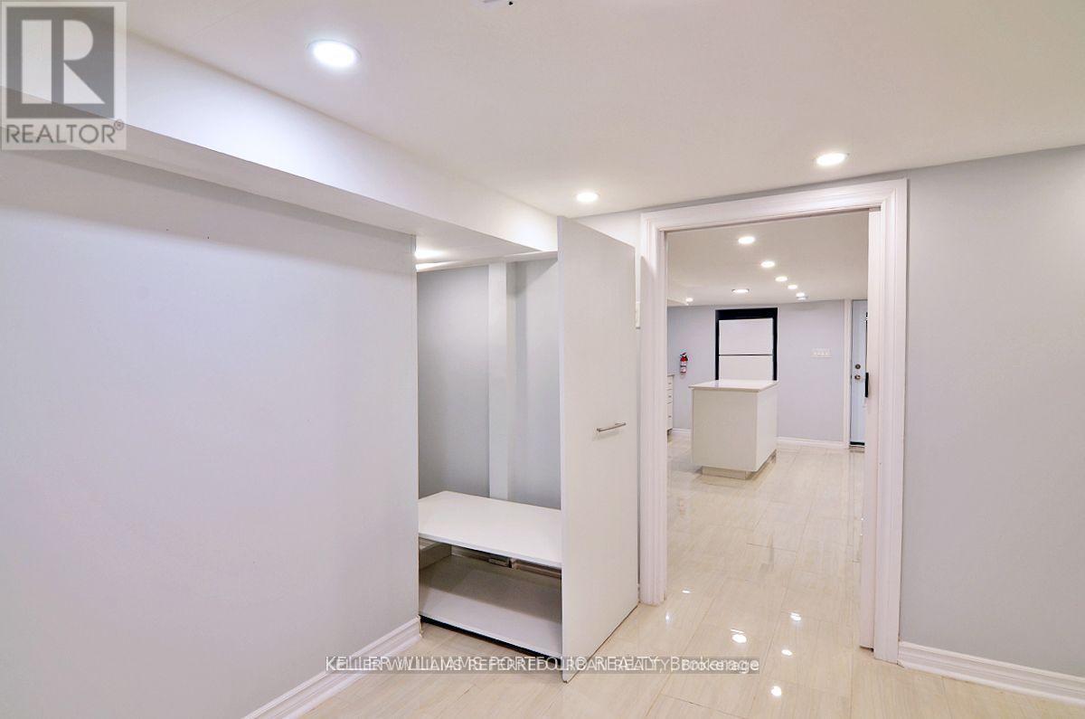 Lower - 431 Kingston Road, Toronto, Ontario  M4L 1V2 - Photo 17 - E13586252