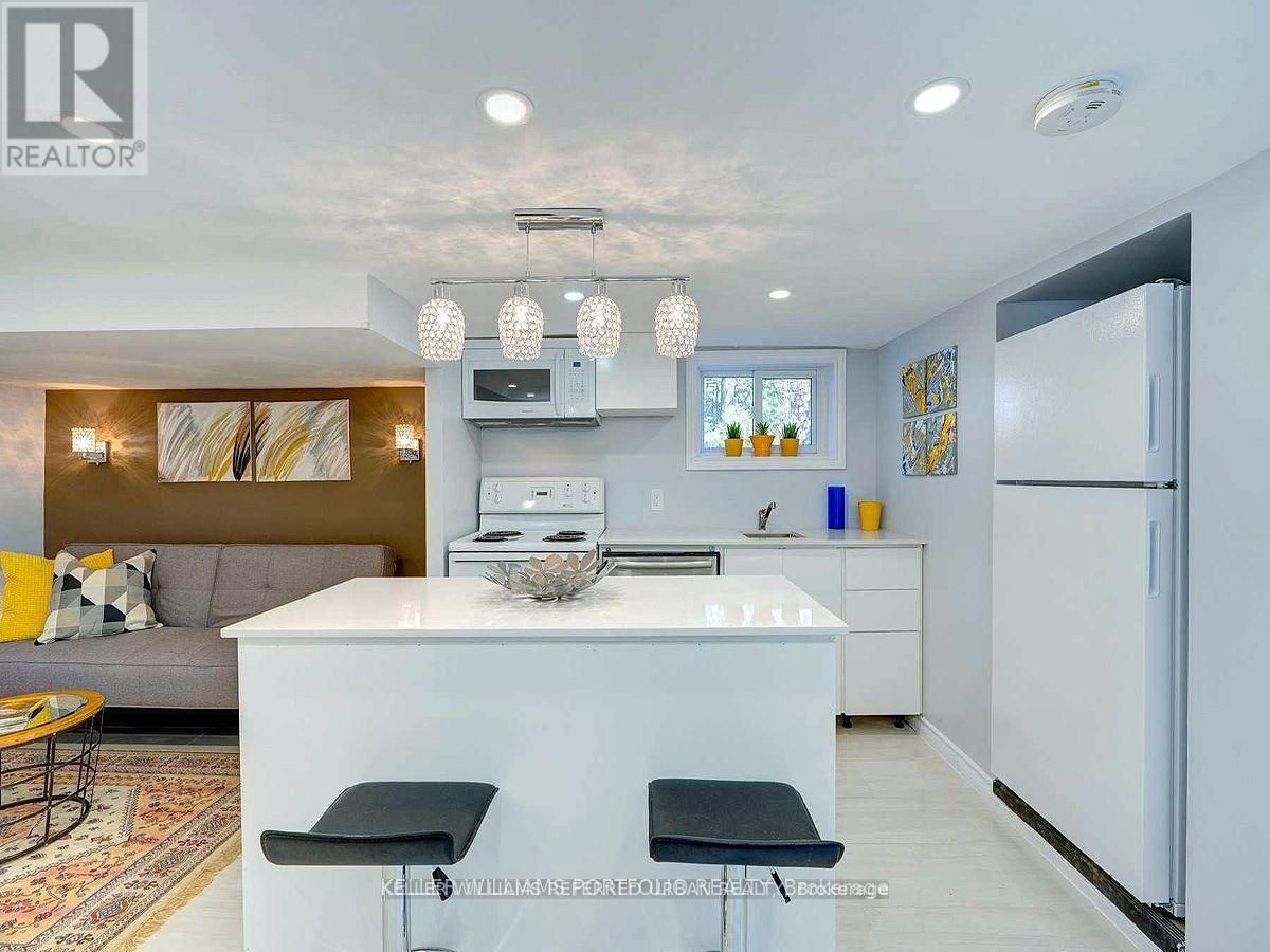 Lower - 431 Kingston Road, Toronto, Ontario  M4L 1V2 - Photo 2 - E13586252
