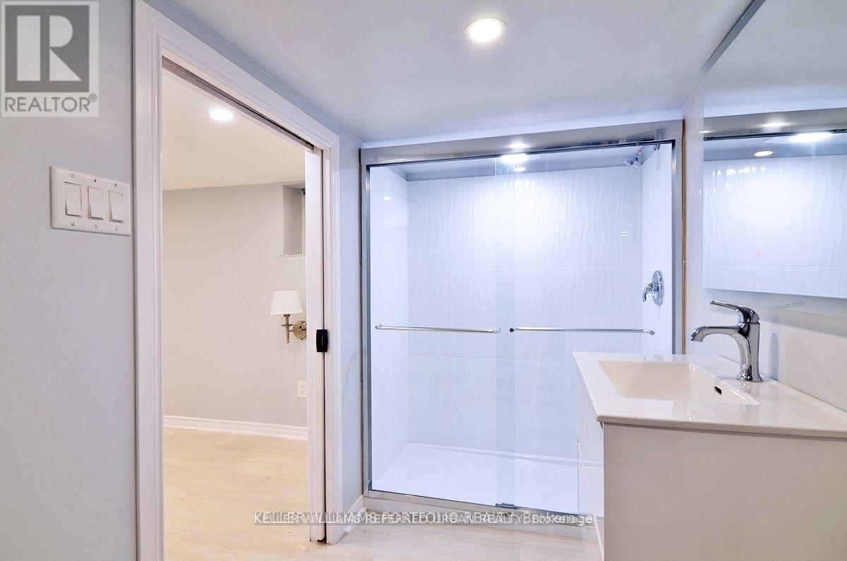 Lower - 431 Kingston Road, Toronto, Ontario  M4L 1V2 - Photo 22 - E13586252