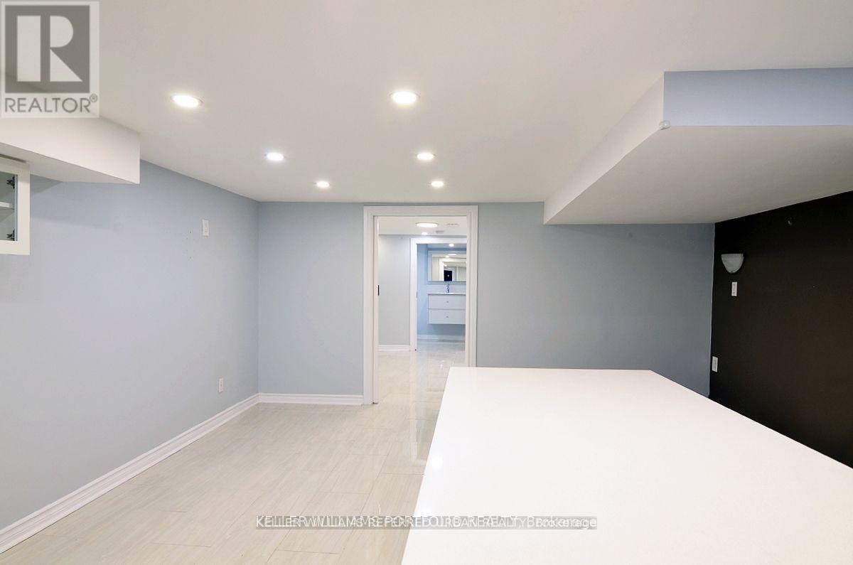 Lower - 431 Kingston Road, Toronto, Ontario  M4L 1V2 - Photo 3 - E13586252