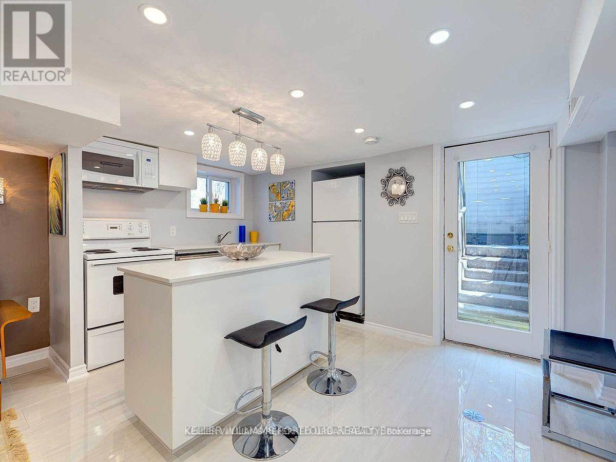 Lower - 431 Kingston Road, Toronto, Ontario  M4L 1V2 - Photo 4 - E13586252