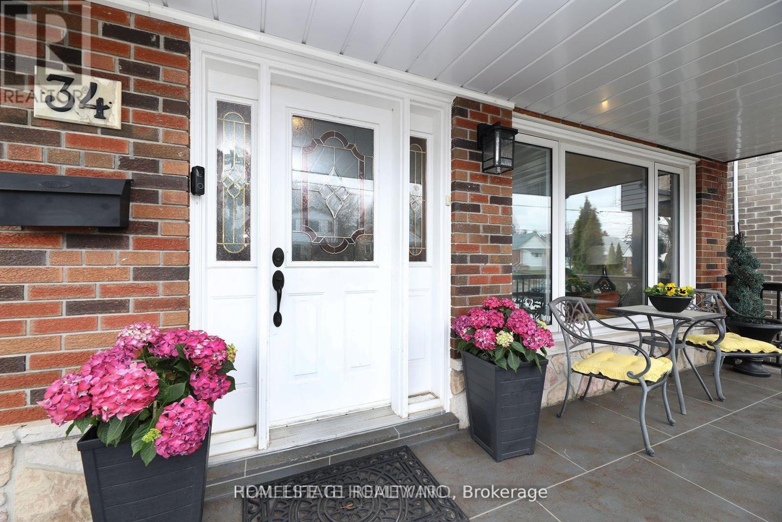 34 Mystic Avenue, Toronto, Ontario  M1L 4G9 - Photo 5 - E13586256
