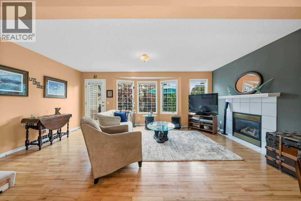 68 Patina Point SW, Calgary, Alberta  T3H 3J7 - Photo 5 - A2325728