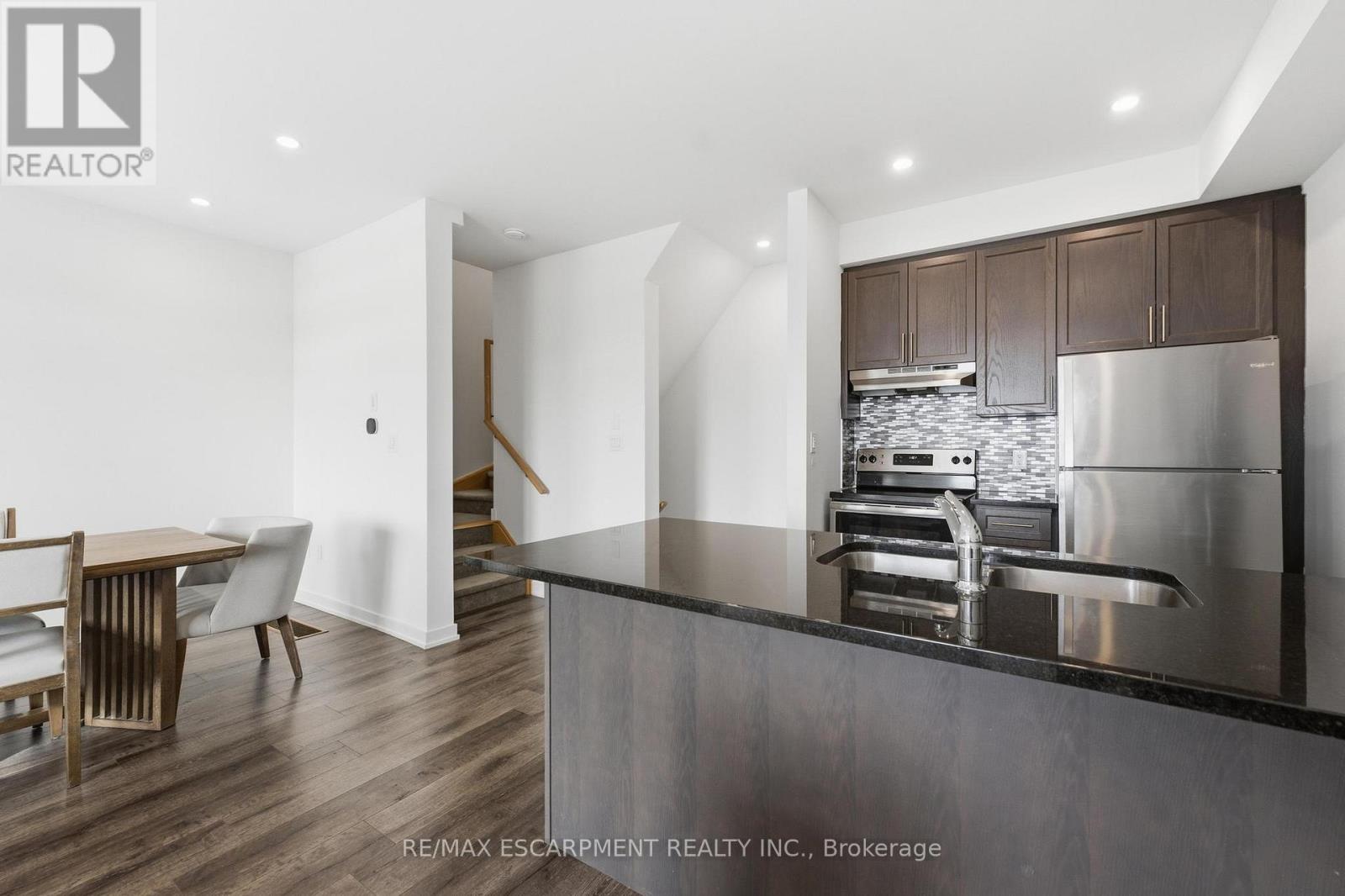 44 - 590 North Service Road, Hamilton, Ontario L8E 0K5 - Photo 8 - X13586290