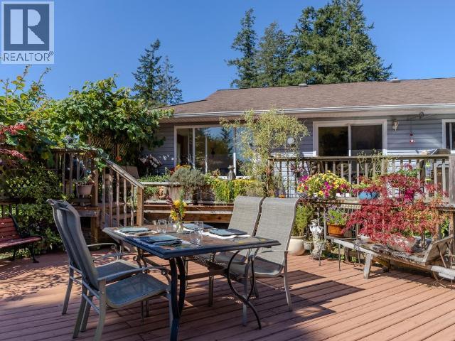 4748 Dogwood Street, Texada Island, British Columbia   - Photo 11 - 20059