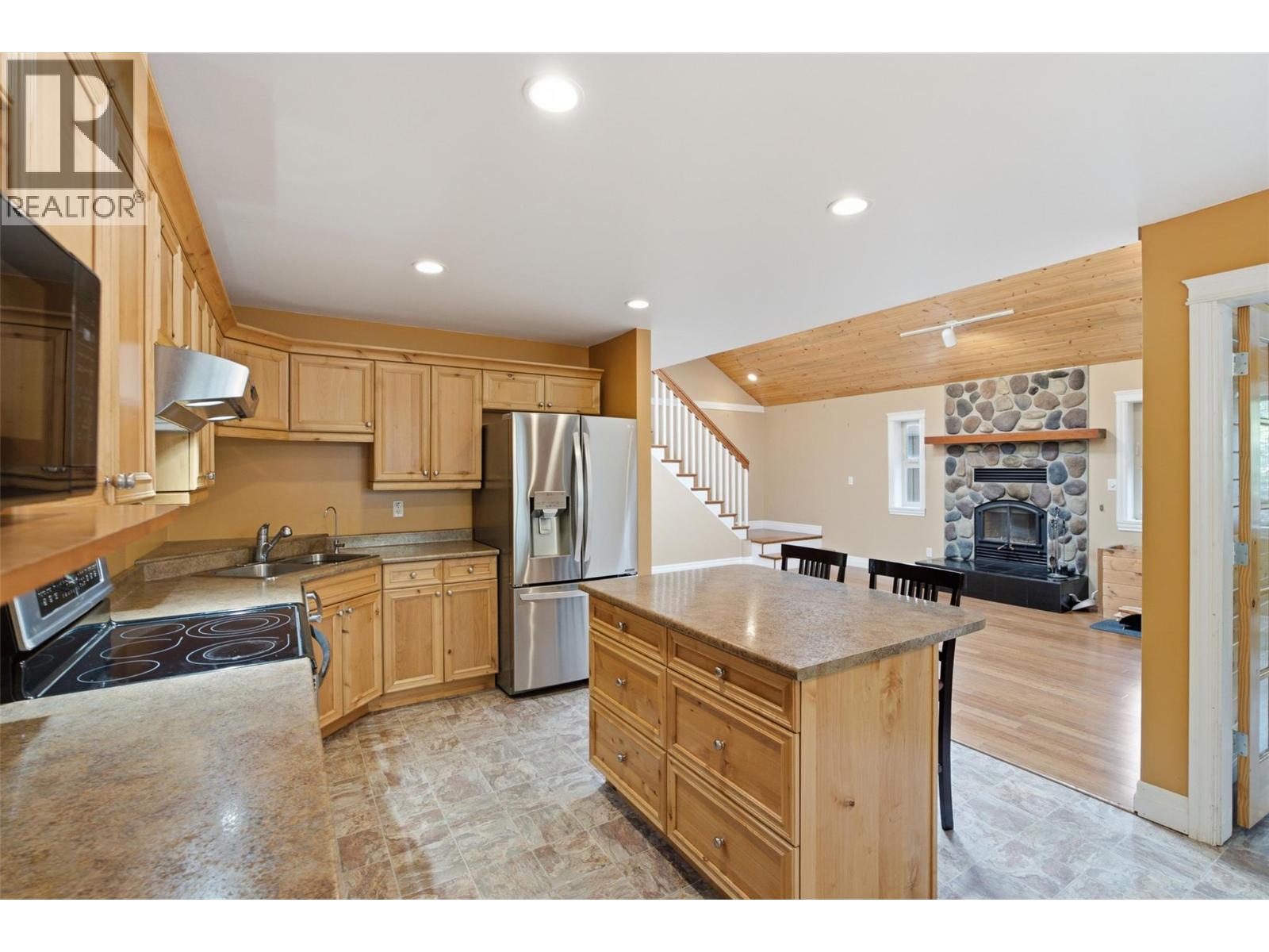 4492 Iron Mountain Road, Merritt, British Columbia V1K 1B8 - Photo 8 - 10394311