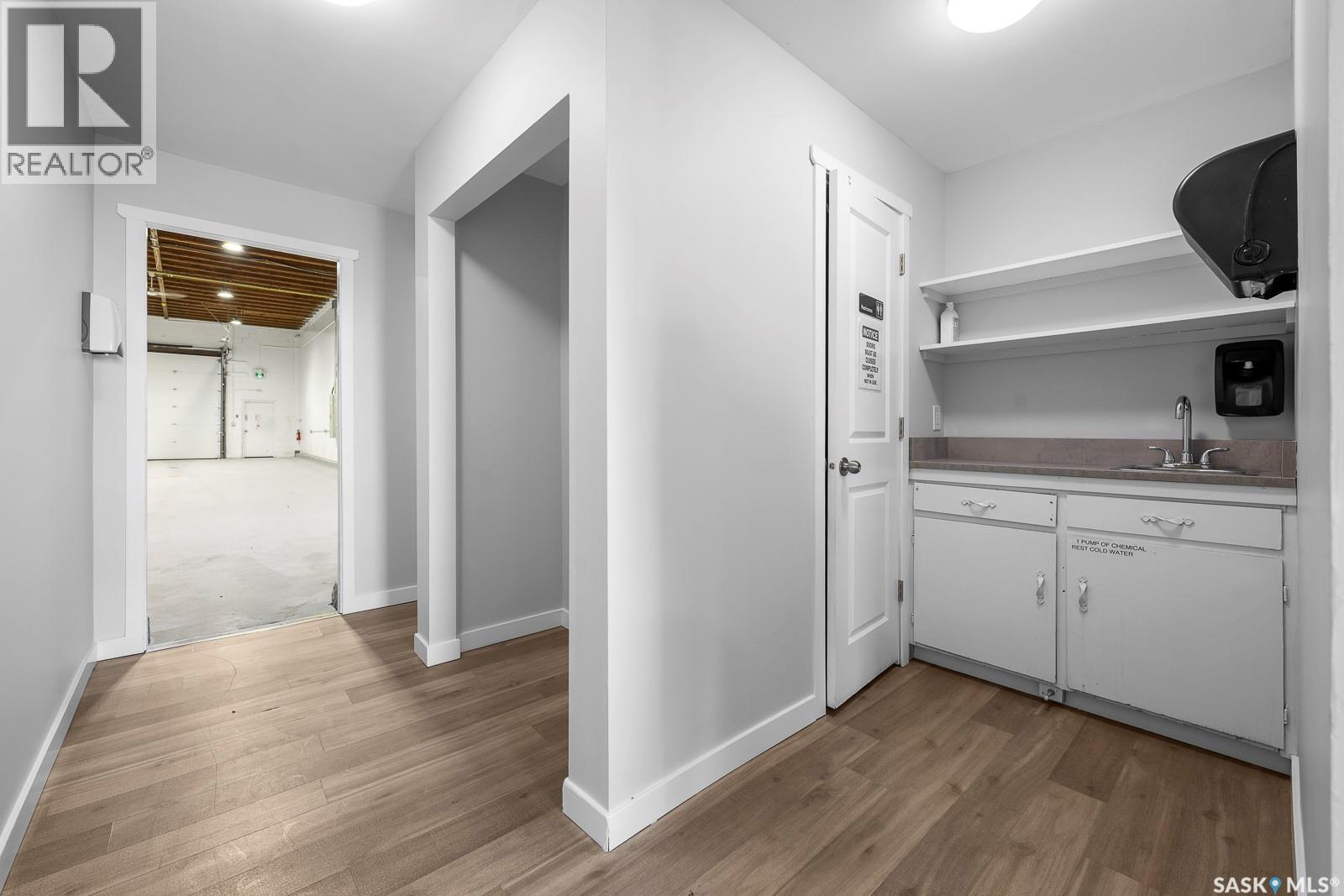 845 Mackay Street, Regina, Saskatchewan  S4N 2S3 - Photo 7 - SK043067