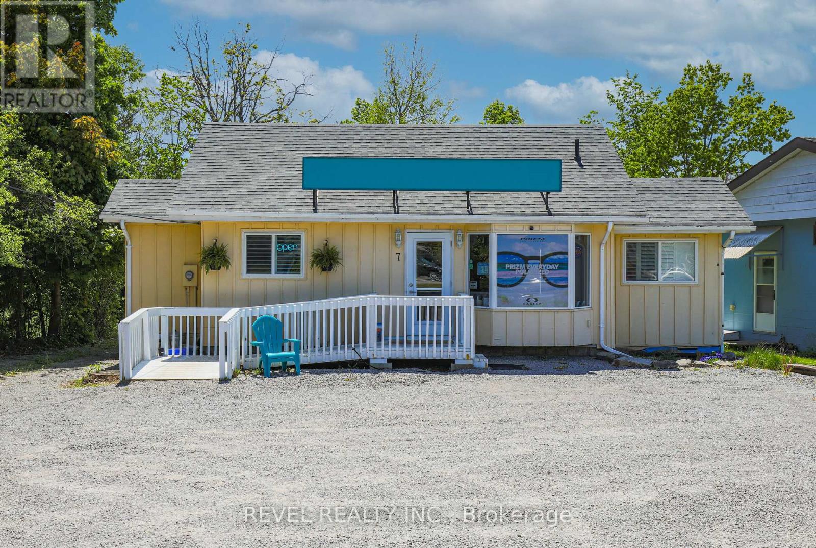 7 Kingsway Drive, Kawartha Lakes (Bobcaygeon), Ontario  K0M 1A0 - Photo 1 - X13586362