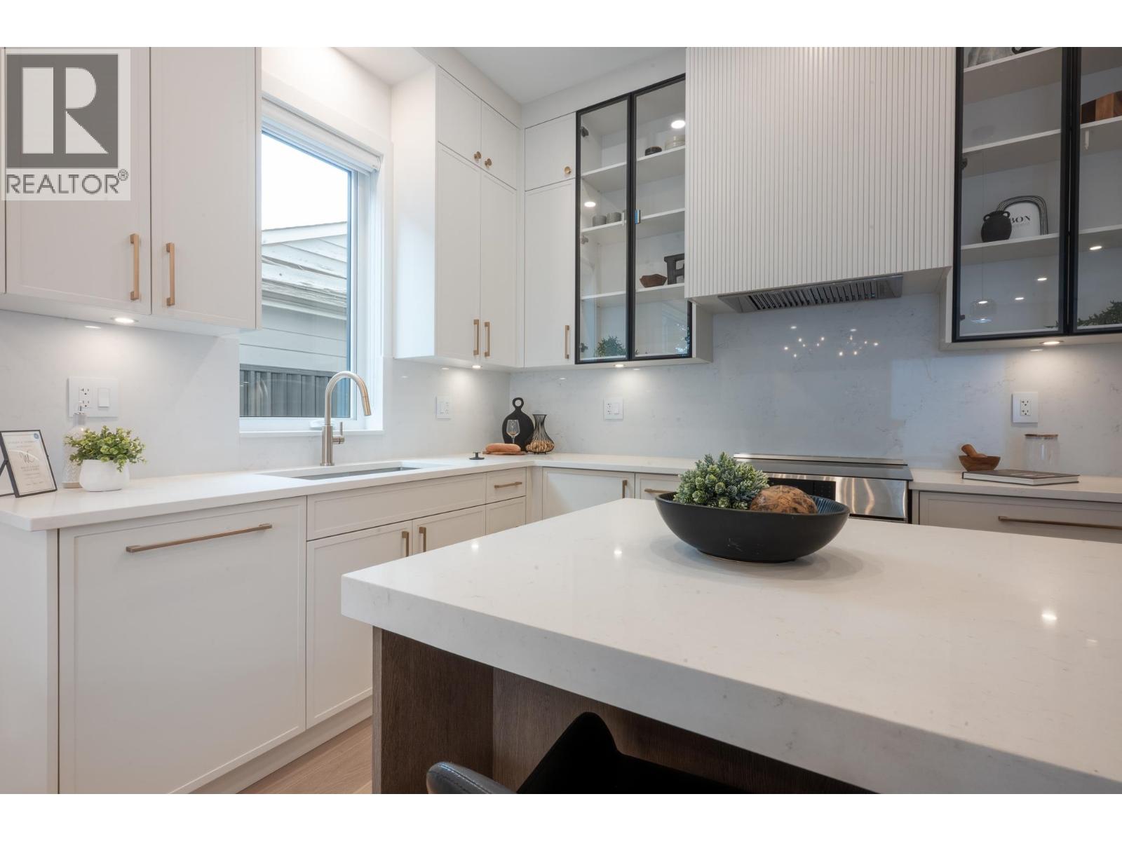 102 3355 Flint Street, Port Coquitlam, British Columbia  V3B 4J3 - Photo 11 - R3148210