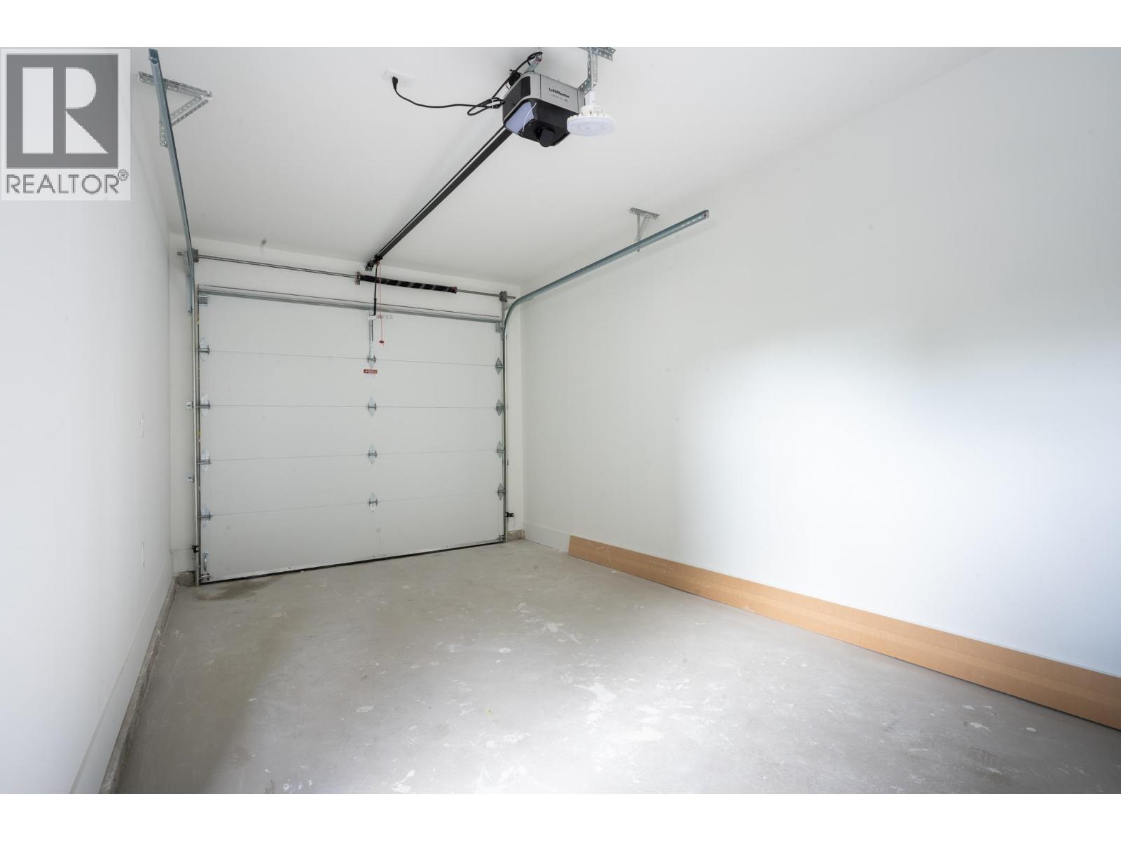 102 3355 Flint Street, Port Coquitlam, British Columbia  V3B 4J3 - Photo 32 - R3148210