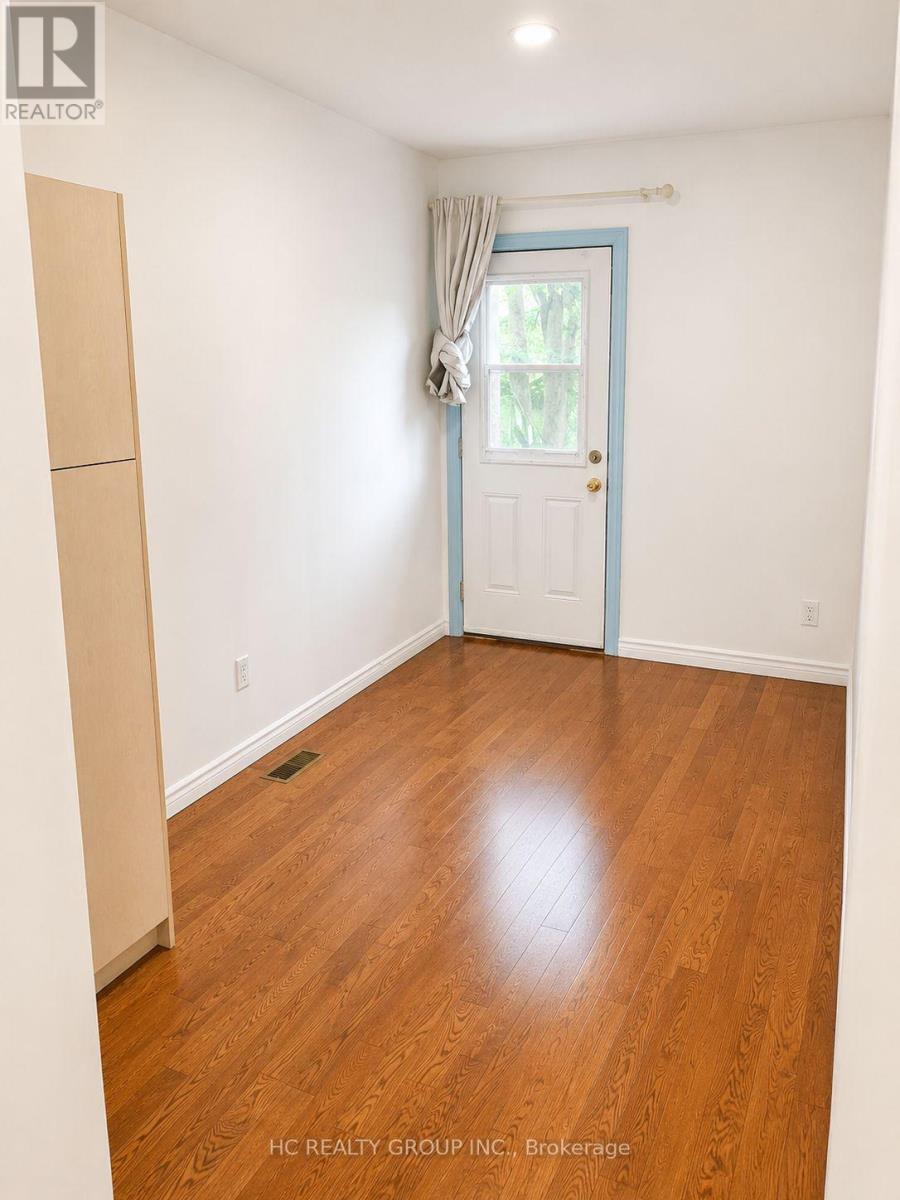 562 Bathurst Street, Toronto, Ontario  M5S 2P9 - Photo 4 - C13586360