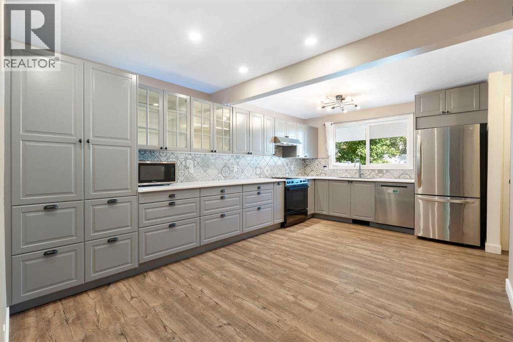 191 Woodmont Terrace Sw, Calgary, Alberta  T2W 3K3 - Photo 8 - A2321912