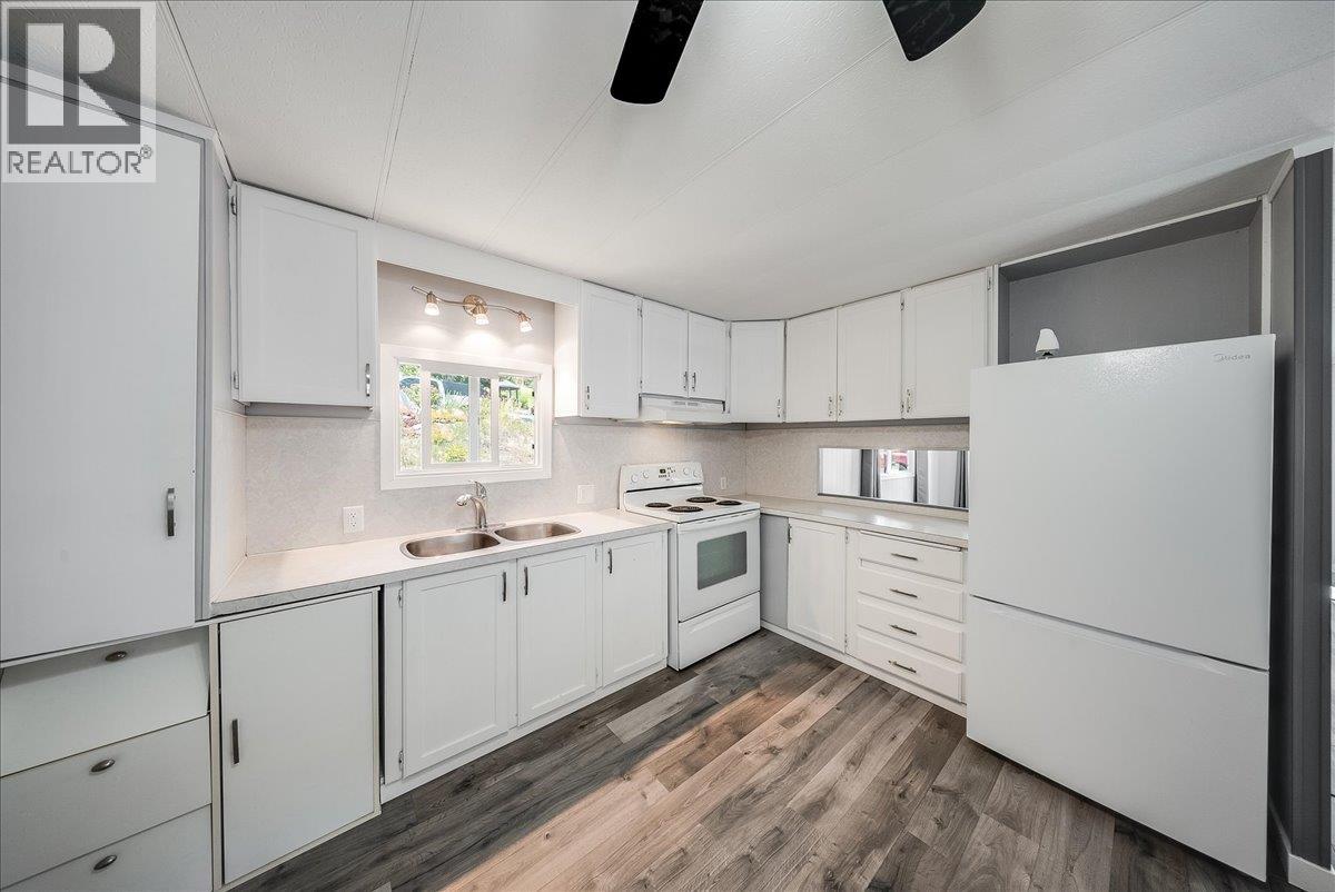 500 16th Avenue Unit# 41, Genelle, British Columbia V0G 1G0 - Photo 14 - 10394639