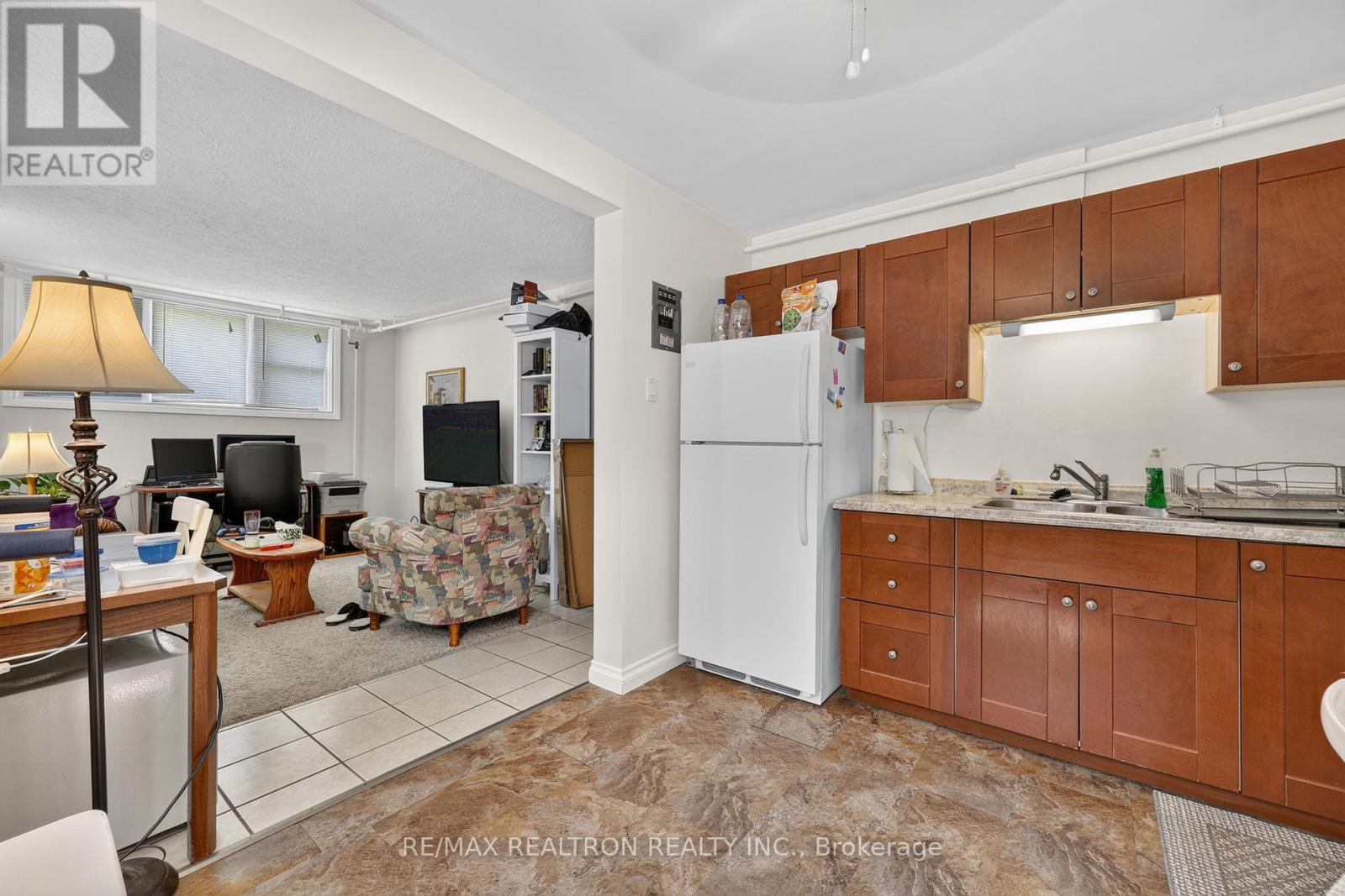 3 East Street, Barrie, Ontario  L4M 2N3 - Photo 11 - S13586364