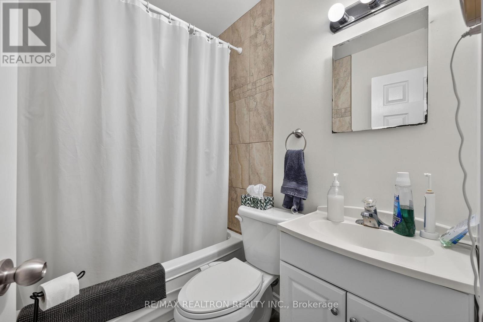 3 East Street, Barrie, Ontario  L4M 2N3 - Photo 16 - S13586364