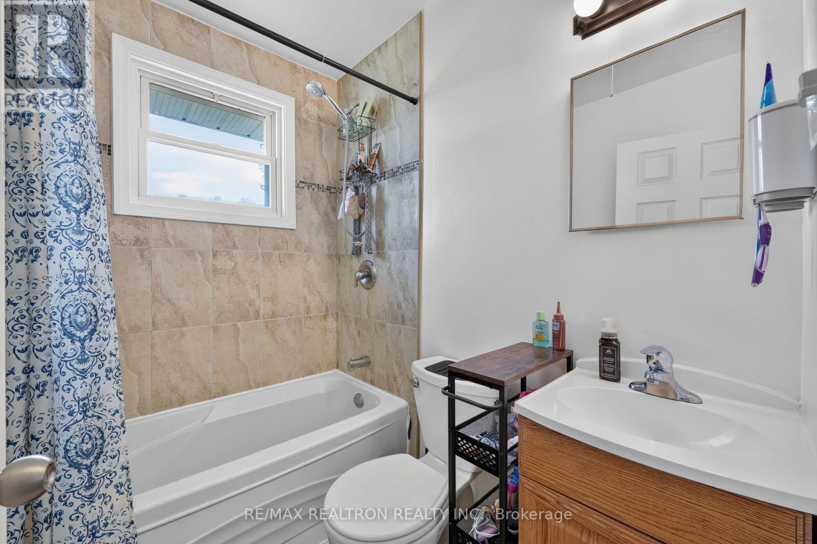 3 East Street, Barrie, Ontario  L4M 2N3 - Photo 24 - S13586364