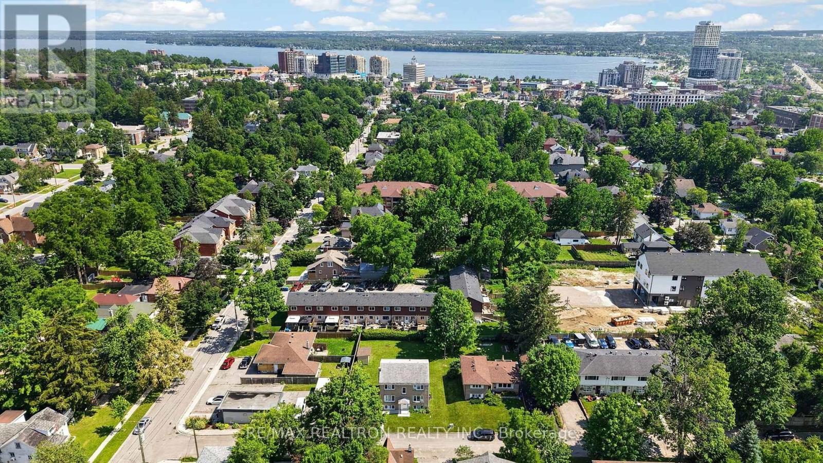 3 East Street, Barrie, Ontario  L4M 2N3 - Photo 28 - S13586364