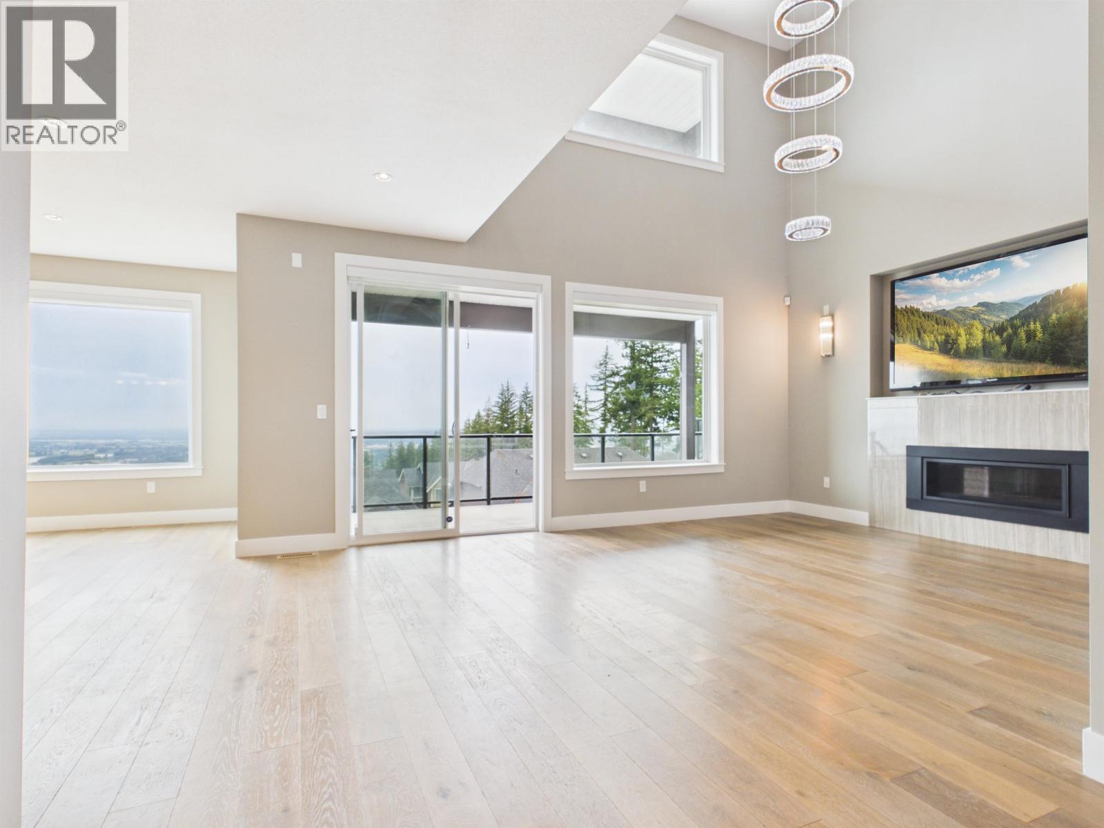 3534 Archworth Avenue, Coquitlam, British Columbia  V3E 0L6 - Photo 6 - R3148201