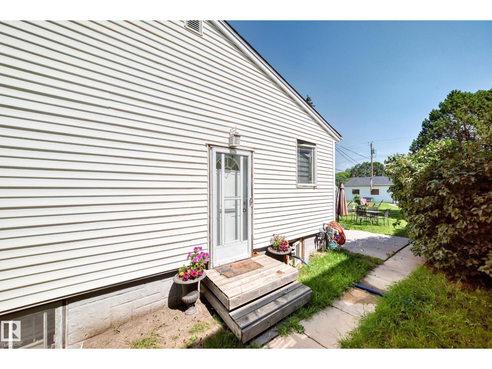 9911 163 St NW, Edmonton, Alberta  T5P 3N3 - Photo 38 - E4499880