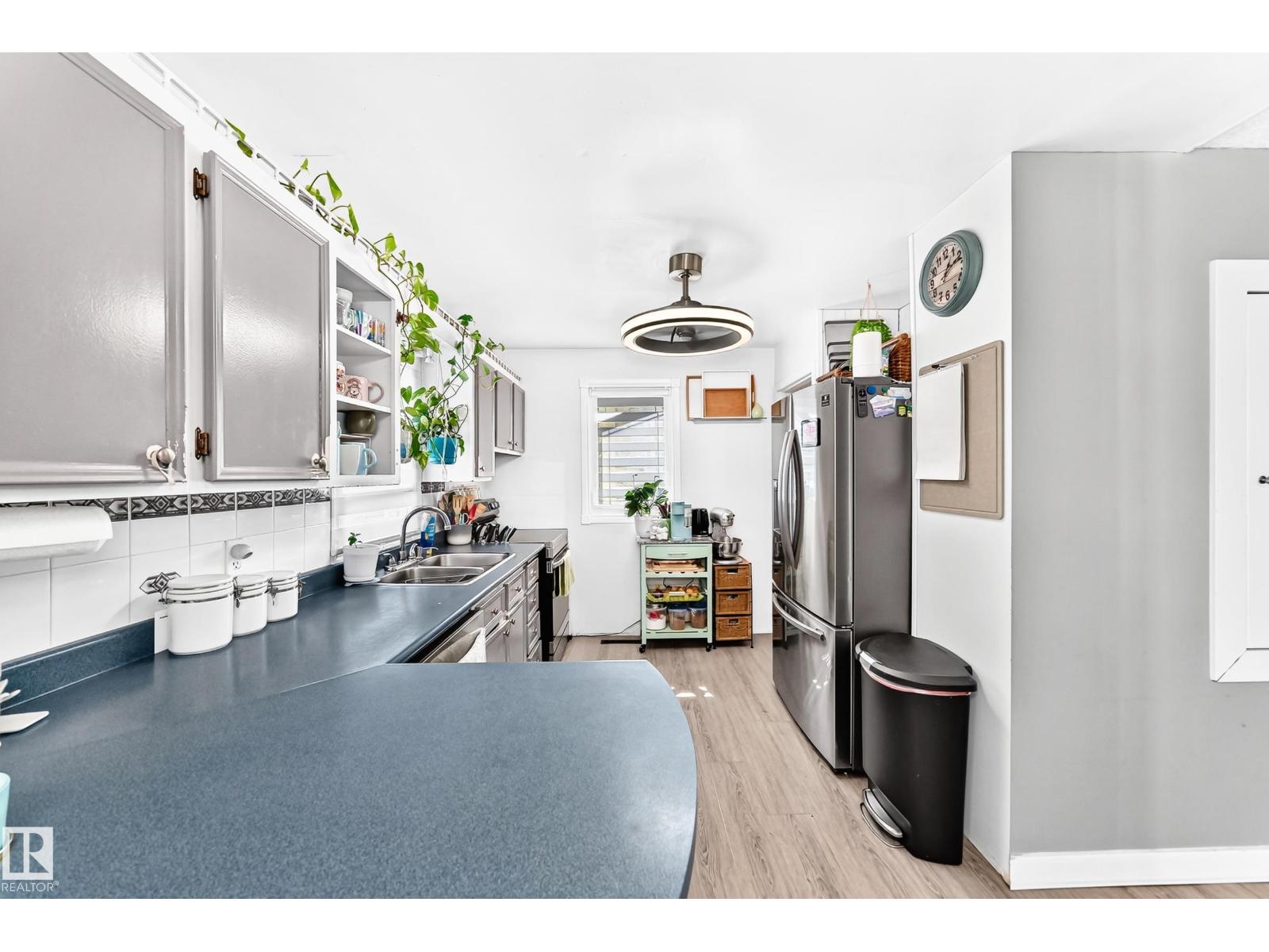 9911 163 St NW, Edmonton, Alberta  T5P 3N3 - Photo 8 - E4499880