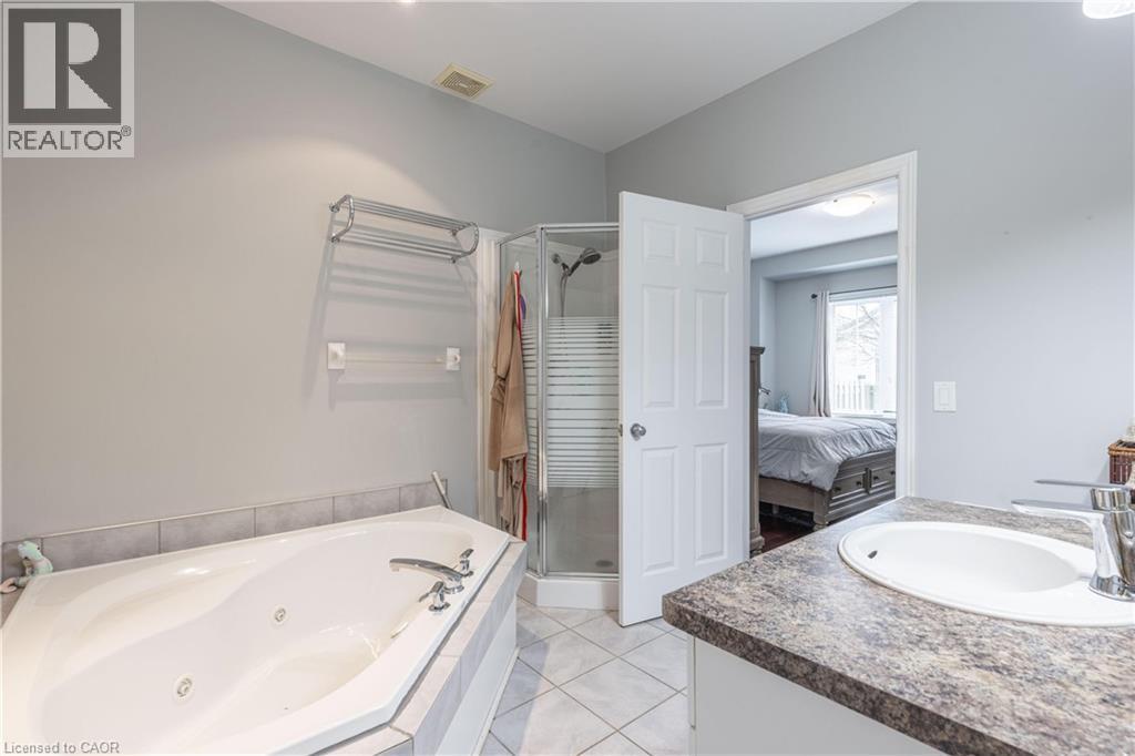 8142 Costabile Drive Unit# 16, Niagara Falls, Ontario  L2H 3M3 - Photo 13 - 40821051