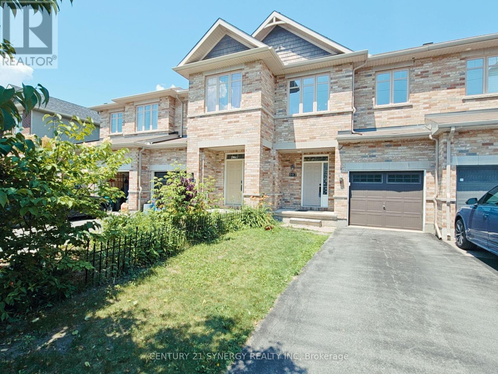 987 Klondike Road, Ottawa, Ontario