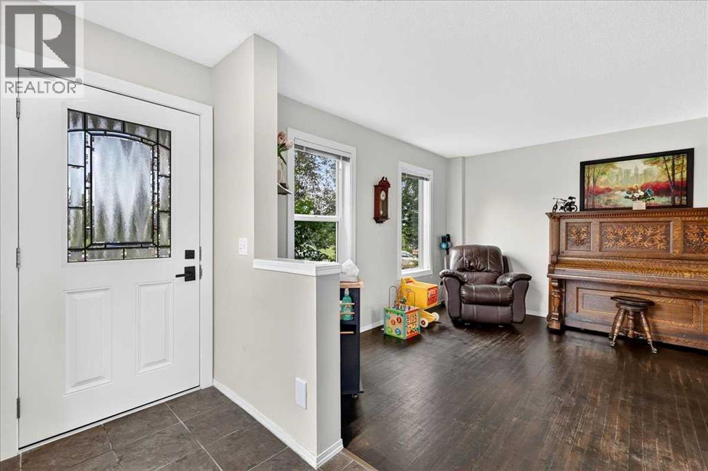 39 Bridlewood Avenue SW, Calgary, Alberta  T2Y 3T3 - Photo 3 - A2323974