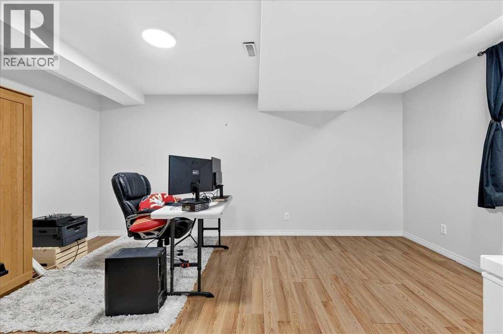 39 Bridlewood Avenue SW, Calgary, Alberta  T2Y 3T3 - Photo 29 - A2323974