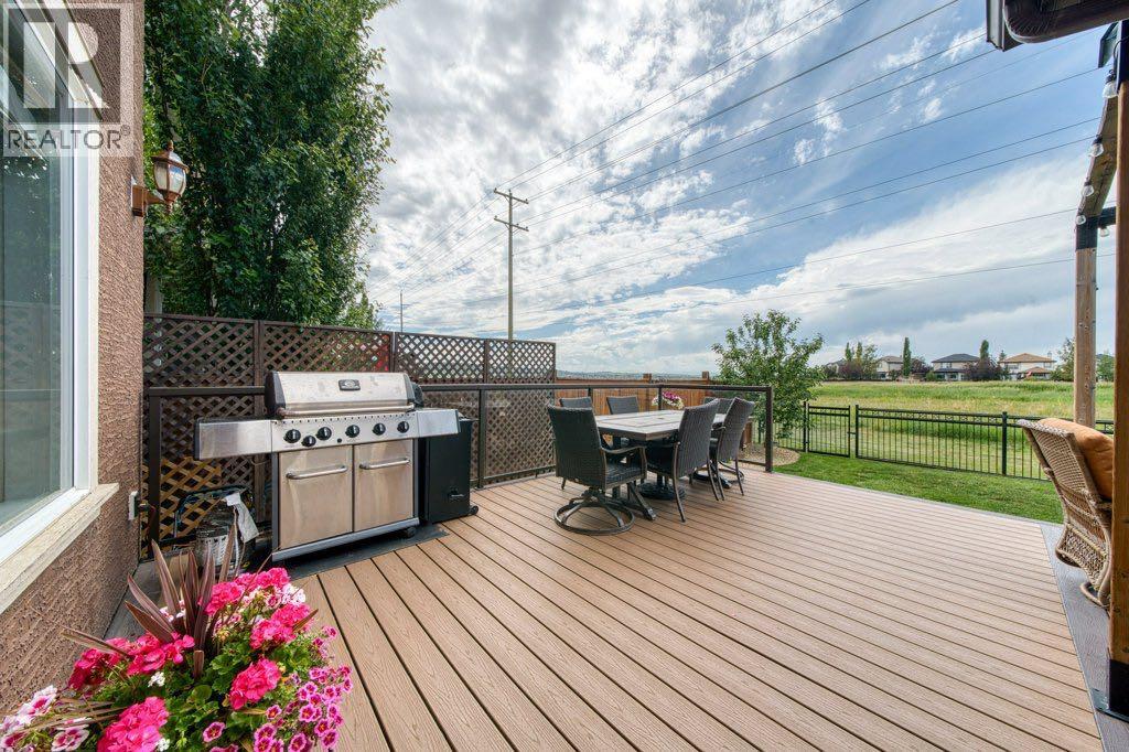 474 Tuscany Ravine Road NW, Calgary, Alberta  T3L 3B2 - Photo 2 - A2330081