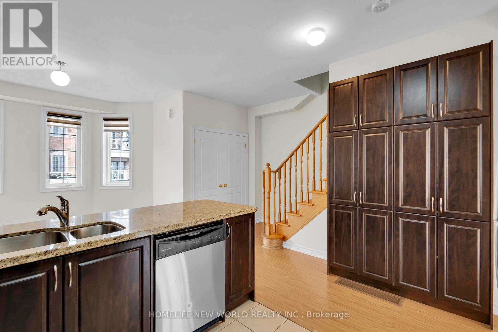 8 Shiff Crescent, Brampton, Ontario  L6Z 0H5 - Photo 14 - W13586410