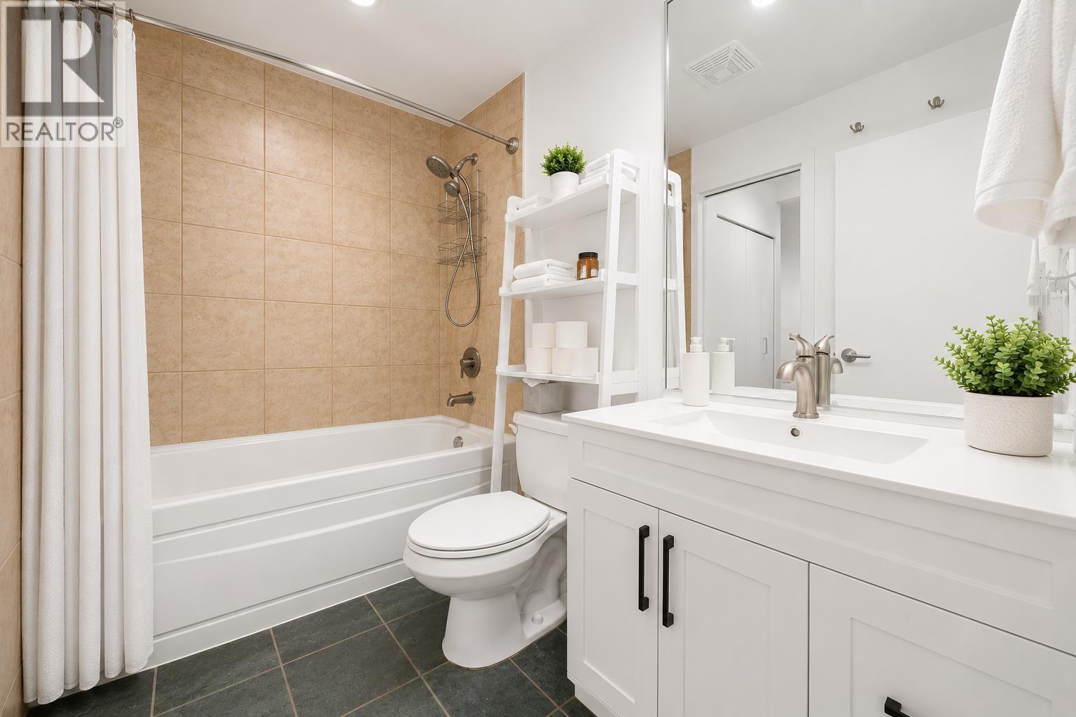 317 530 Raven Woods Drive, North Vancouver, British Columbia V7G 2T5 - Photo 8 - R3148263