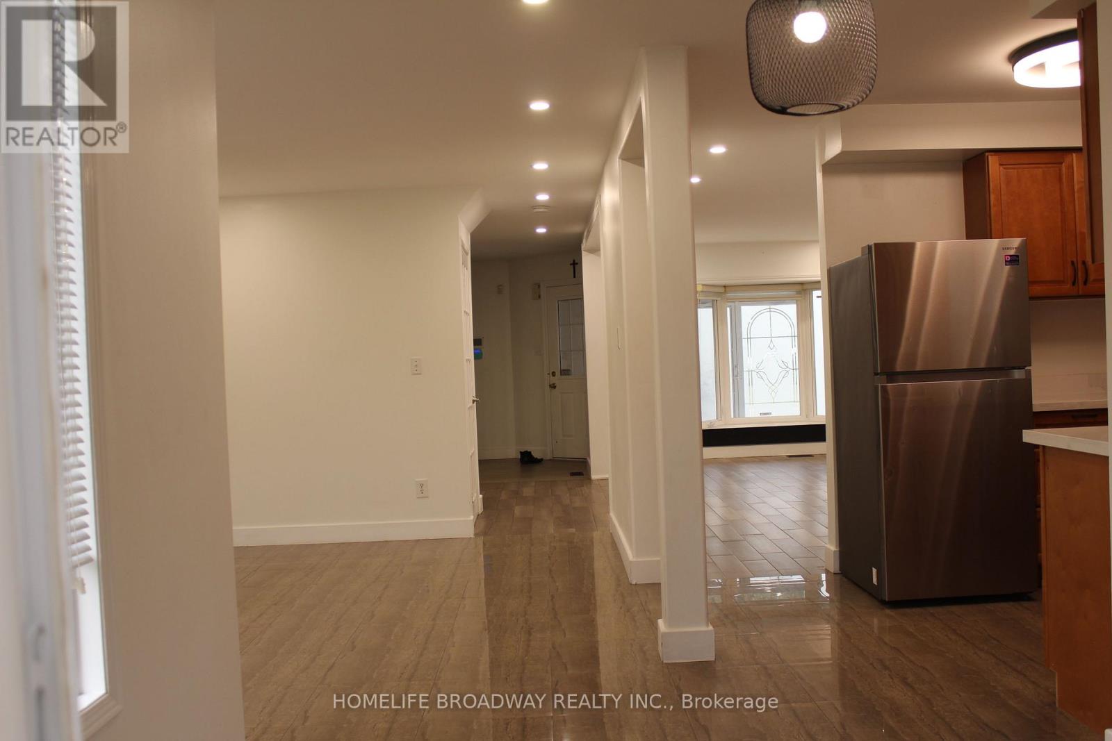 1240 Bantham Street, Mississauga, Ontario L5V 1Y8 - Photo 12 - W13580132