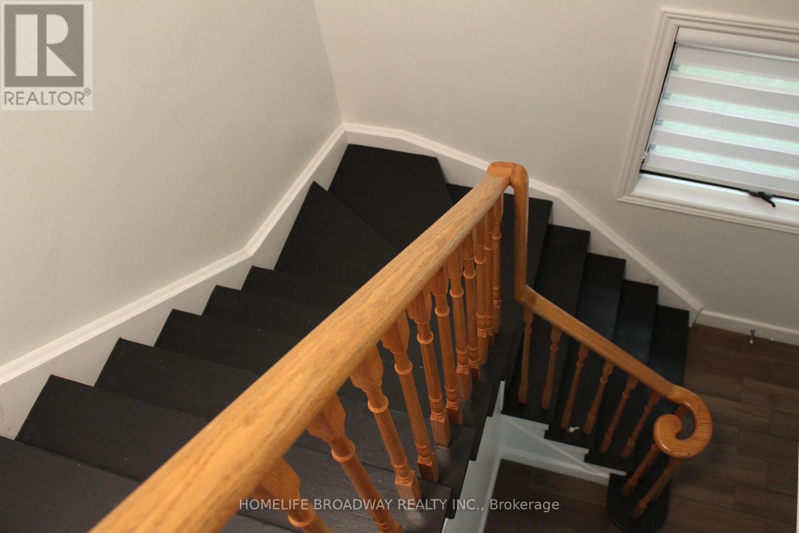 1240 Bantham Street, Mississauga, Ontario L5V 1Y8 - Photo 13 - W13580132