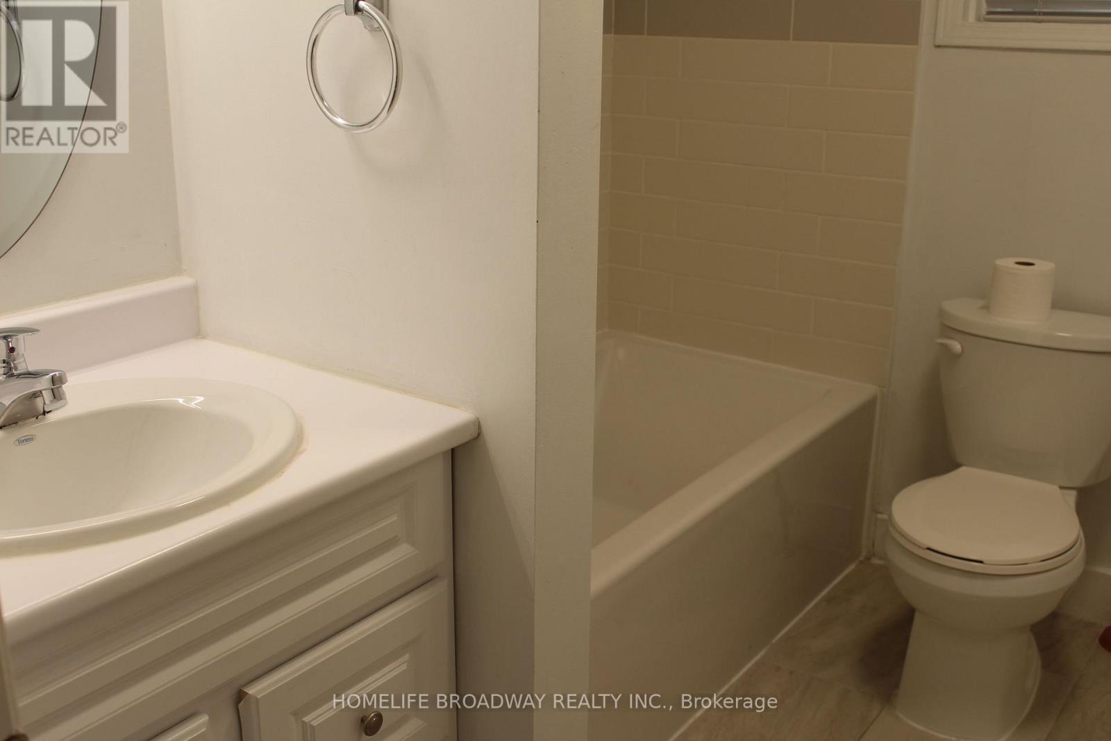 1240 Bantham Street, Mississauga, Ontario L5V 1Y8 - Photo 14 - W13580132