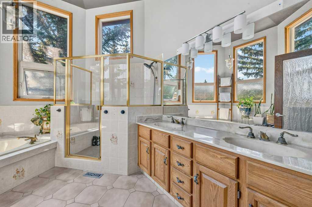 128 Santana Court NW, Calgary, Alberta  T3K 3L9 - Photo 20 - A2330442