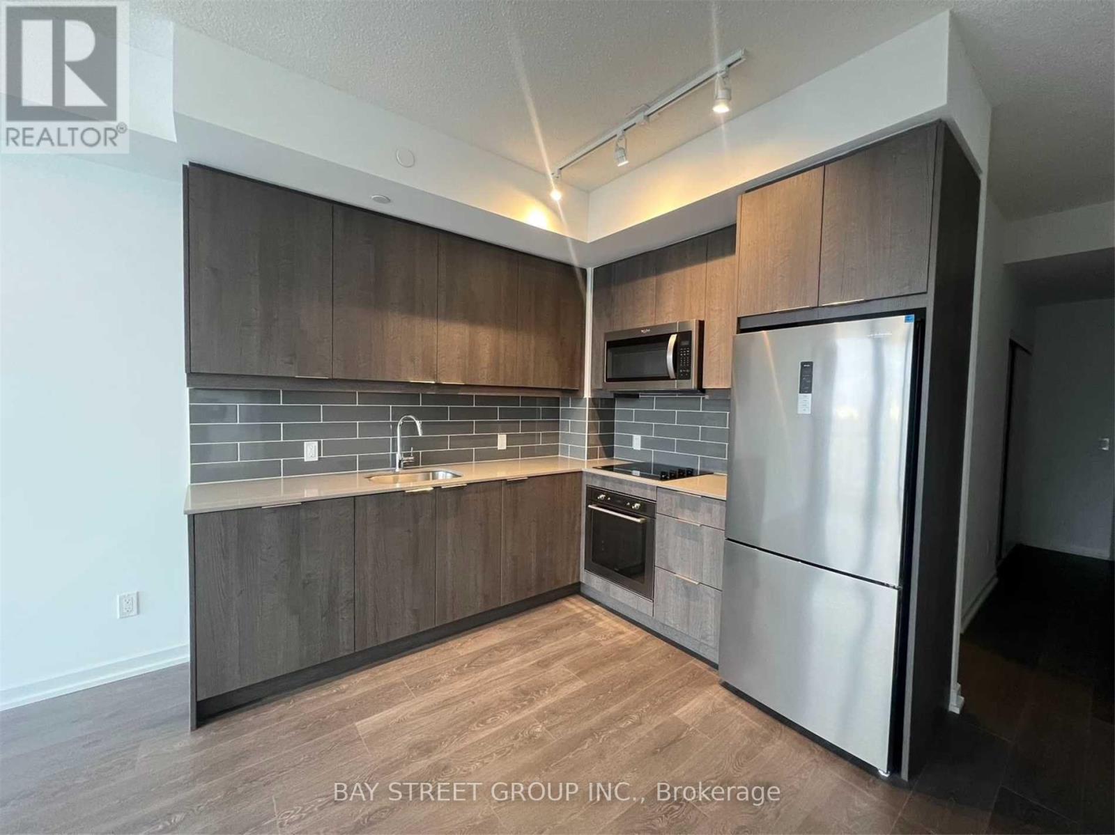 1109 - 32 FOREST MANOR ROAD, Toronto (Henry Farm)