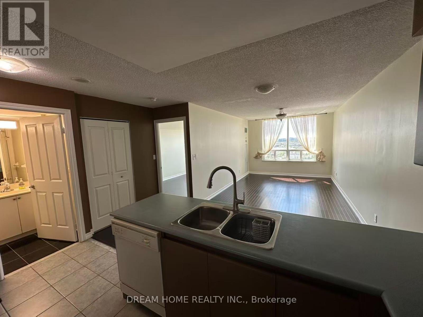 2323 - 68 Corporate Drive, Toronto, Ontario  M1H 3H3 - Photo 3 - E13586504