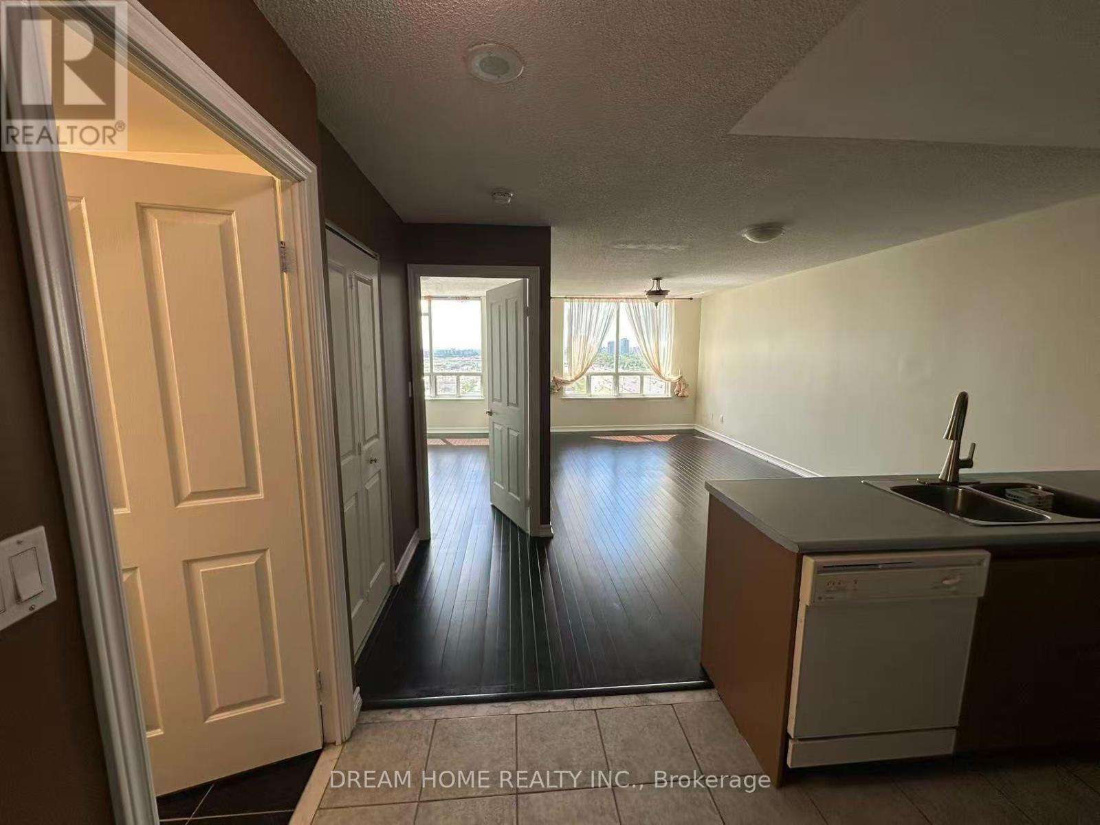 2323 - 68 Corporate Drive, Toronto, Ontario  M1H 3H3 - Photo 4 - E13586504