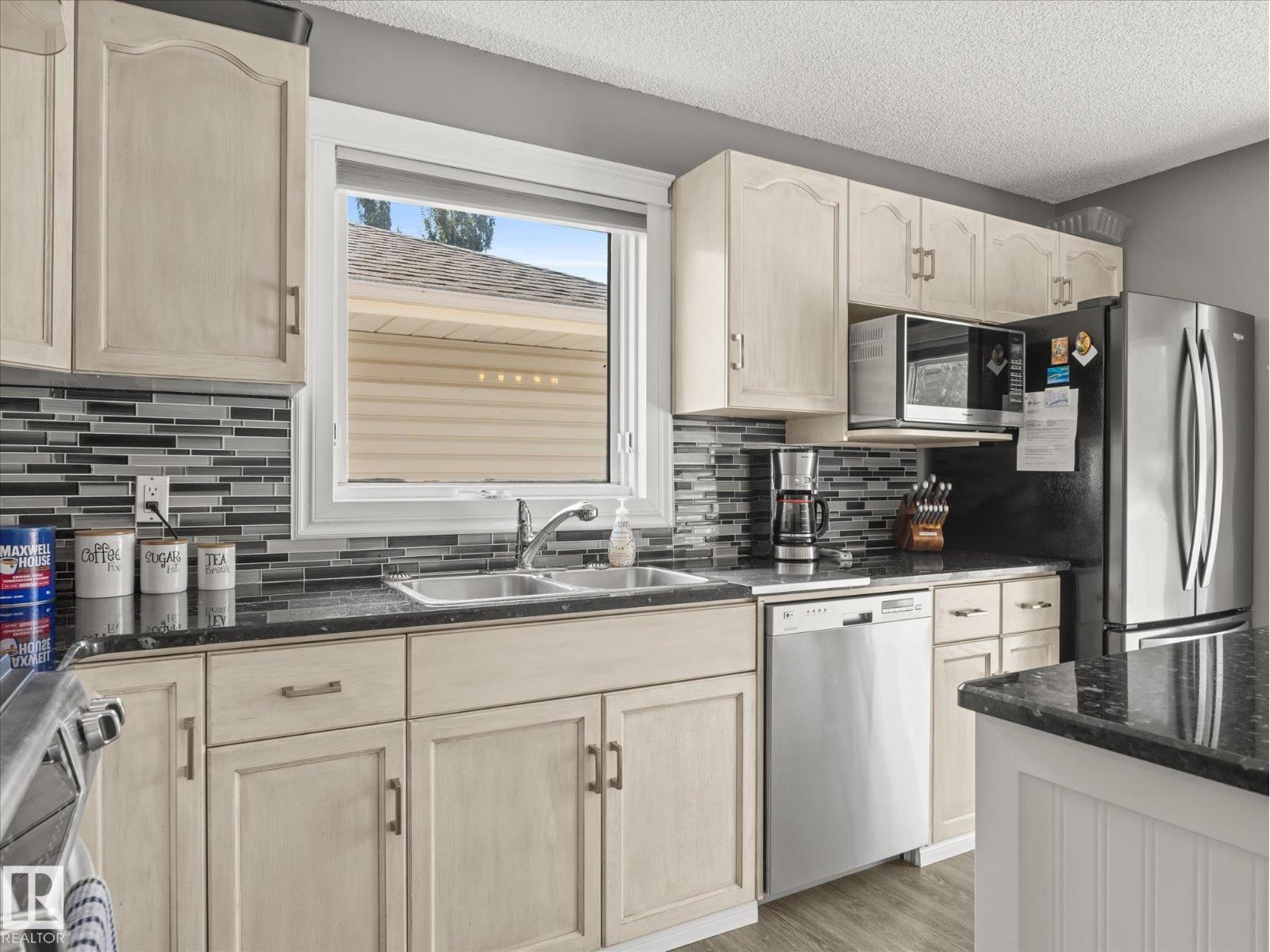 5552 190a St NW, Edmonton, Alberta  T6M 2L3 - Photo 13 - E4499792