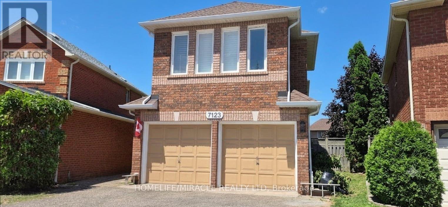 7123 SPYGLASS CRESCENT, Mississauga, Ontario