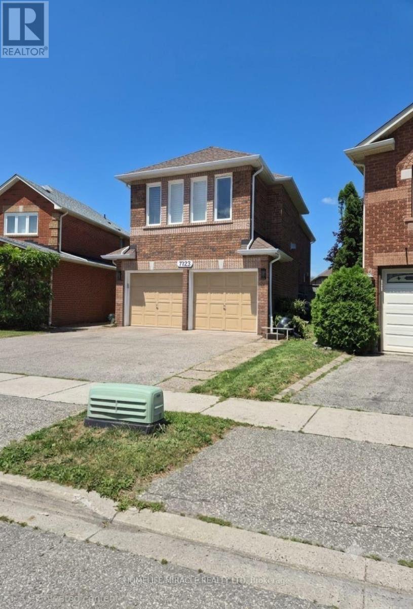 7123 Spyglass Crescent, Mississauga, Ontario  L5N 7H2 - Photo 2 - W13586494