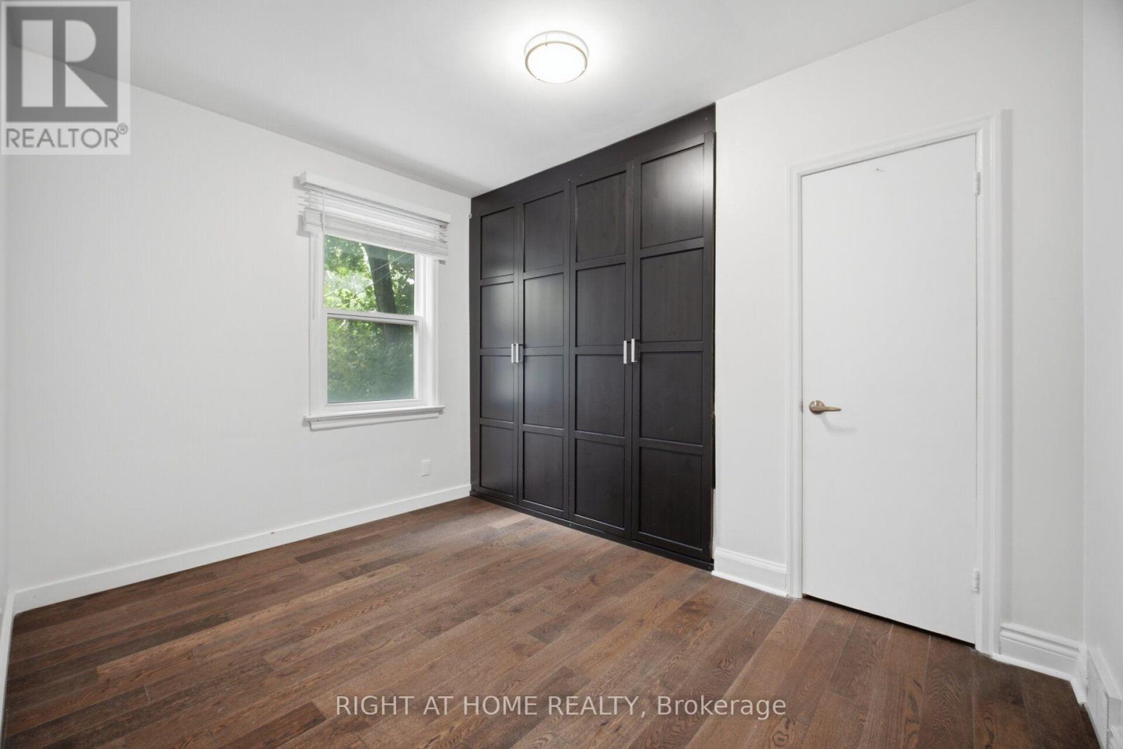 154 Martin Grove Road, Toronto, Ontario  M9B 4K9 - Photo 17 - W13581618