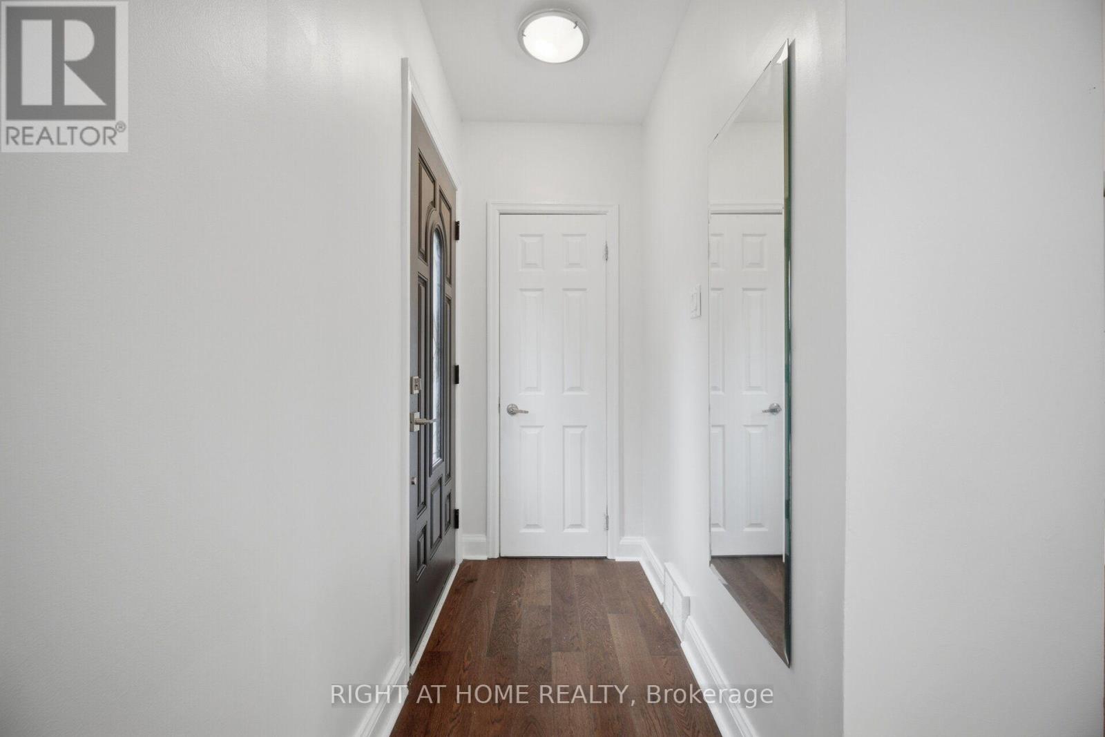 154 Martin Grove Road, Toronto, Ontario  M9B 4K9 - Photo 4 - W13581618